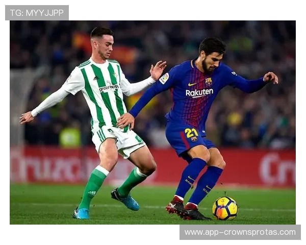 场均抢断+拦截数据领先：帕利尼亚的巅峰表现