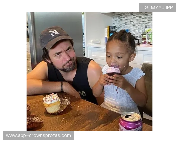 小威退役后晒出的日常：凌晨四点陪女儿练球，顺便刷个几百万到账