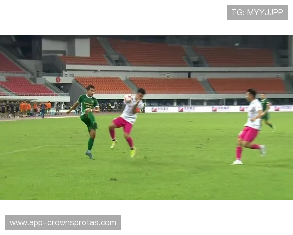 判罚争议：裁判判定手球与点球界限的规则依据