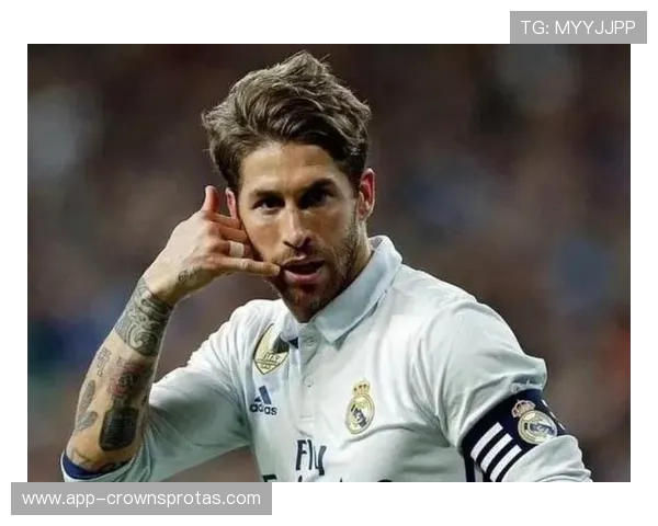 拉莫斯回撤出球主导防线组织，关键战对抗强度压制对手前锋