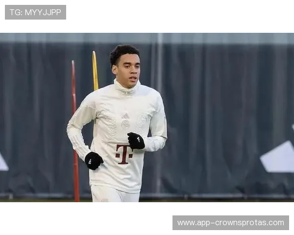 穆西亚拉：欧冠淘汰赛稳定输出的关键新生代球员